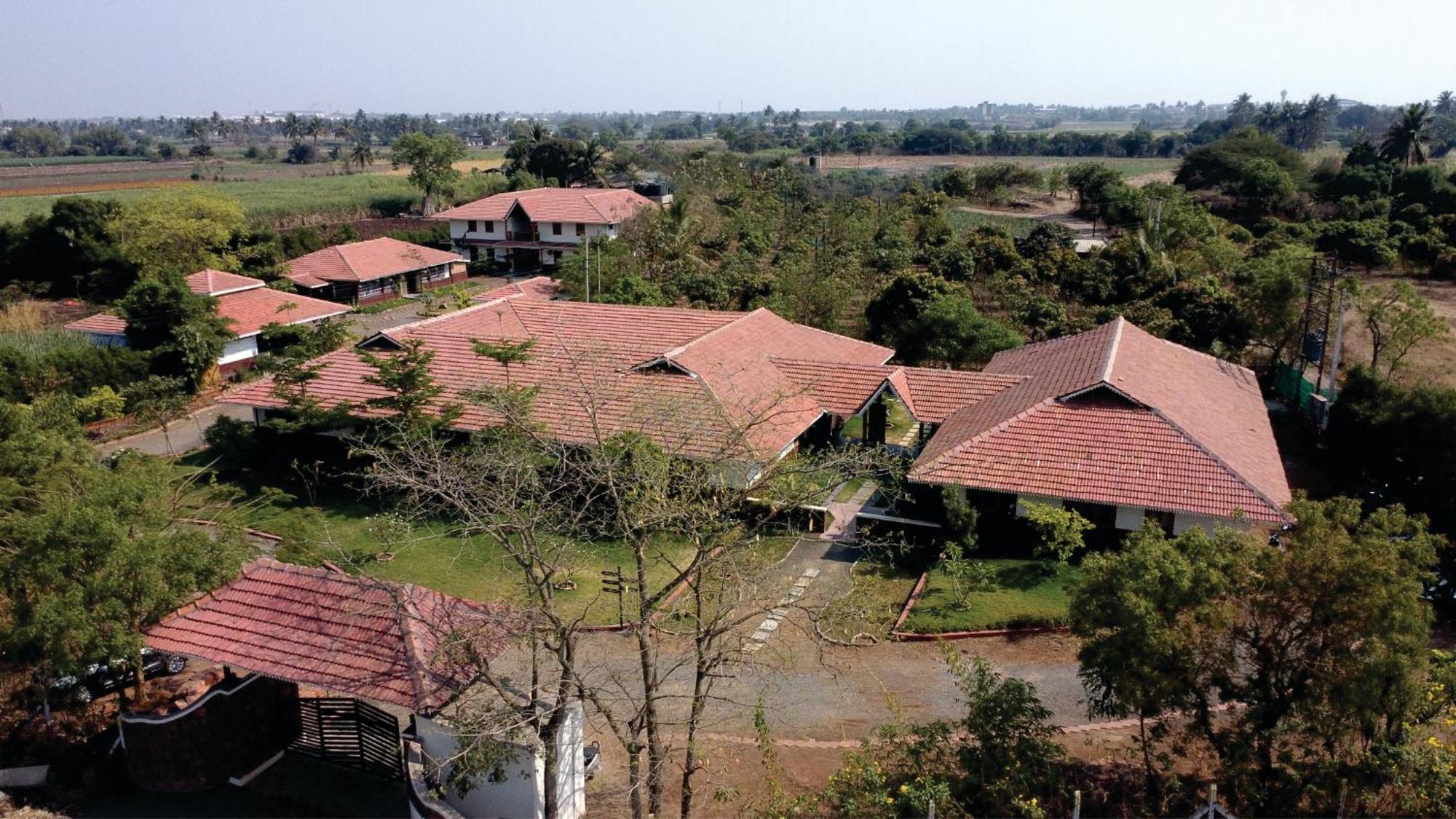 Hotel Tapasya Health & Wellness Jaysingpur Esterno foto